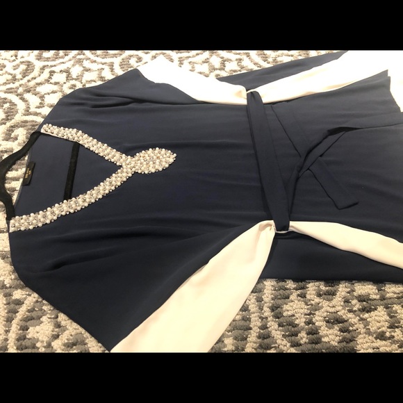 Parisian Top/Dress - Picture 3 of 4